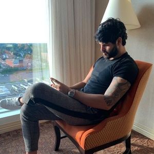 Meet your Posher, Ali